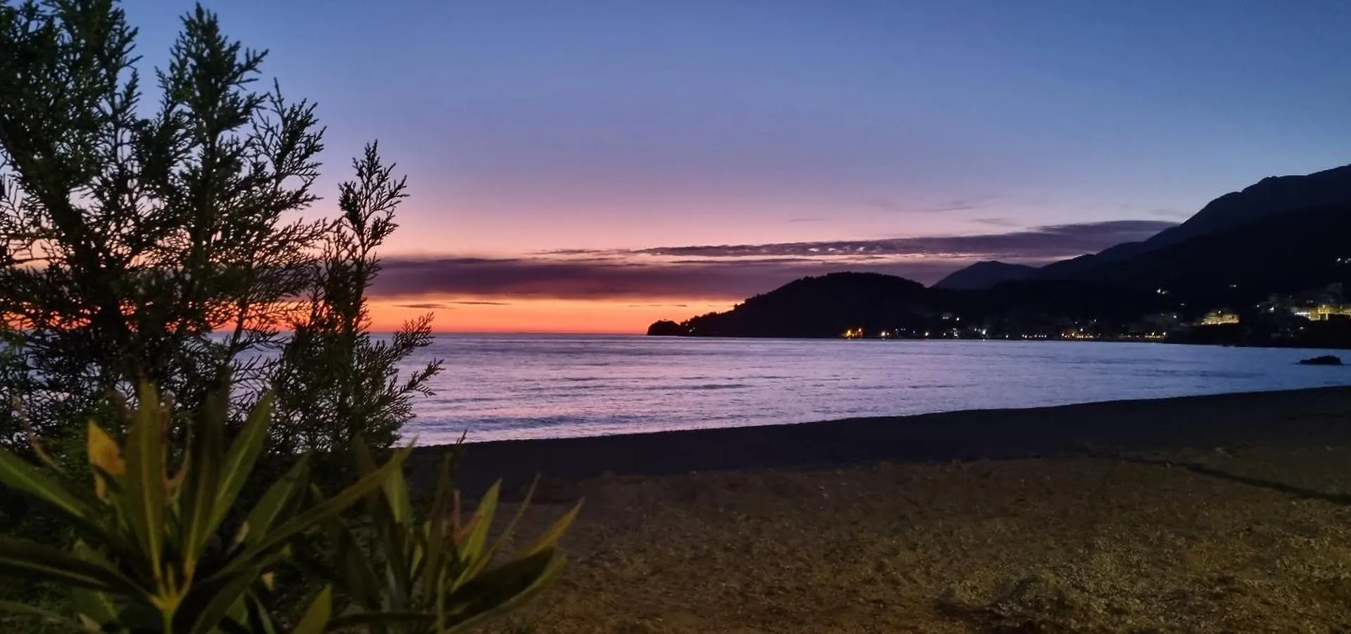 The Sunny Side Apartment Himare 0*,